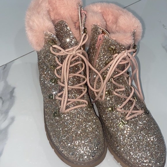 California Colors fluffy boots - Picture 2 of 4